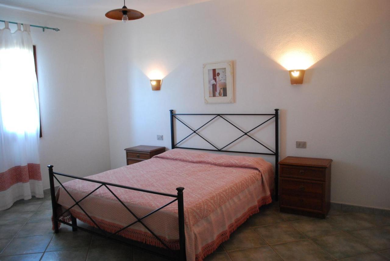 Residence Oasi E Oasi Blu San Teodoro  Eksteriør bilde