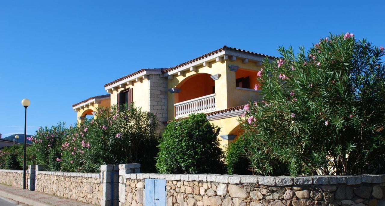 Residence Oasi E Oasi Blu San Teodoro  Eksteriør bilde