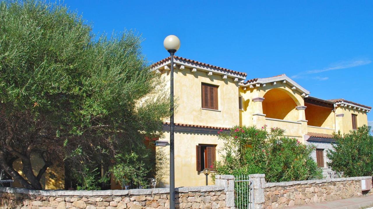 Residence Oasi E Oasi Blu San Teodoro  Eksteriør bilde