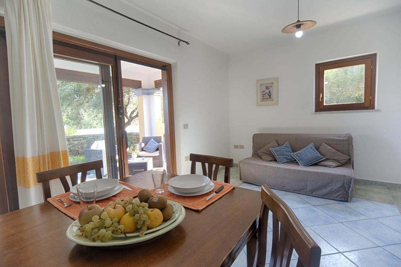 Residence Oasi E Oasi Blu San Teodoro  Eksteriør bilde