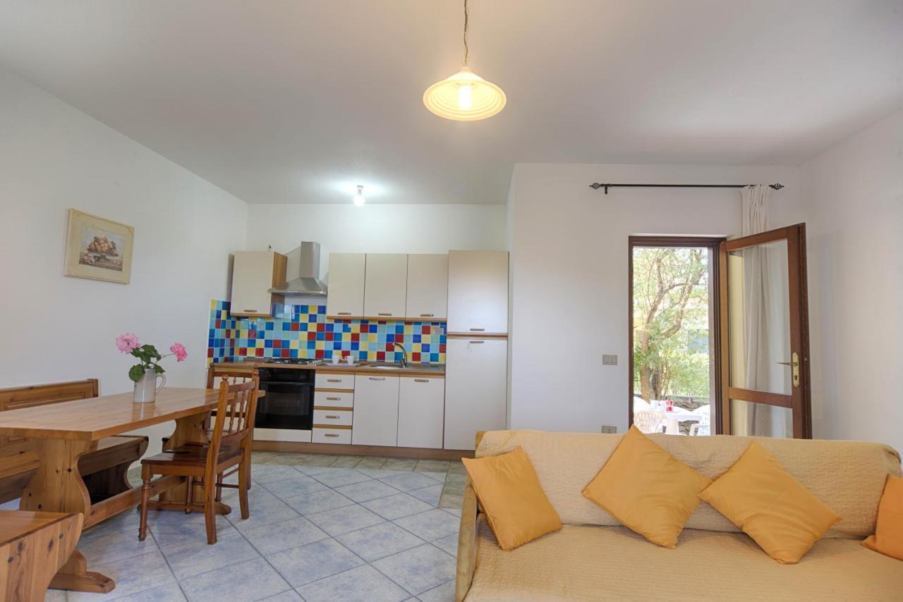 Residence Oasi E Oasi Blu San Teodoro  Eksteriør bilde