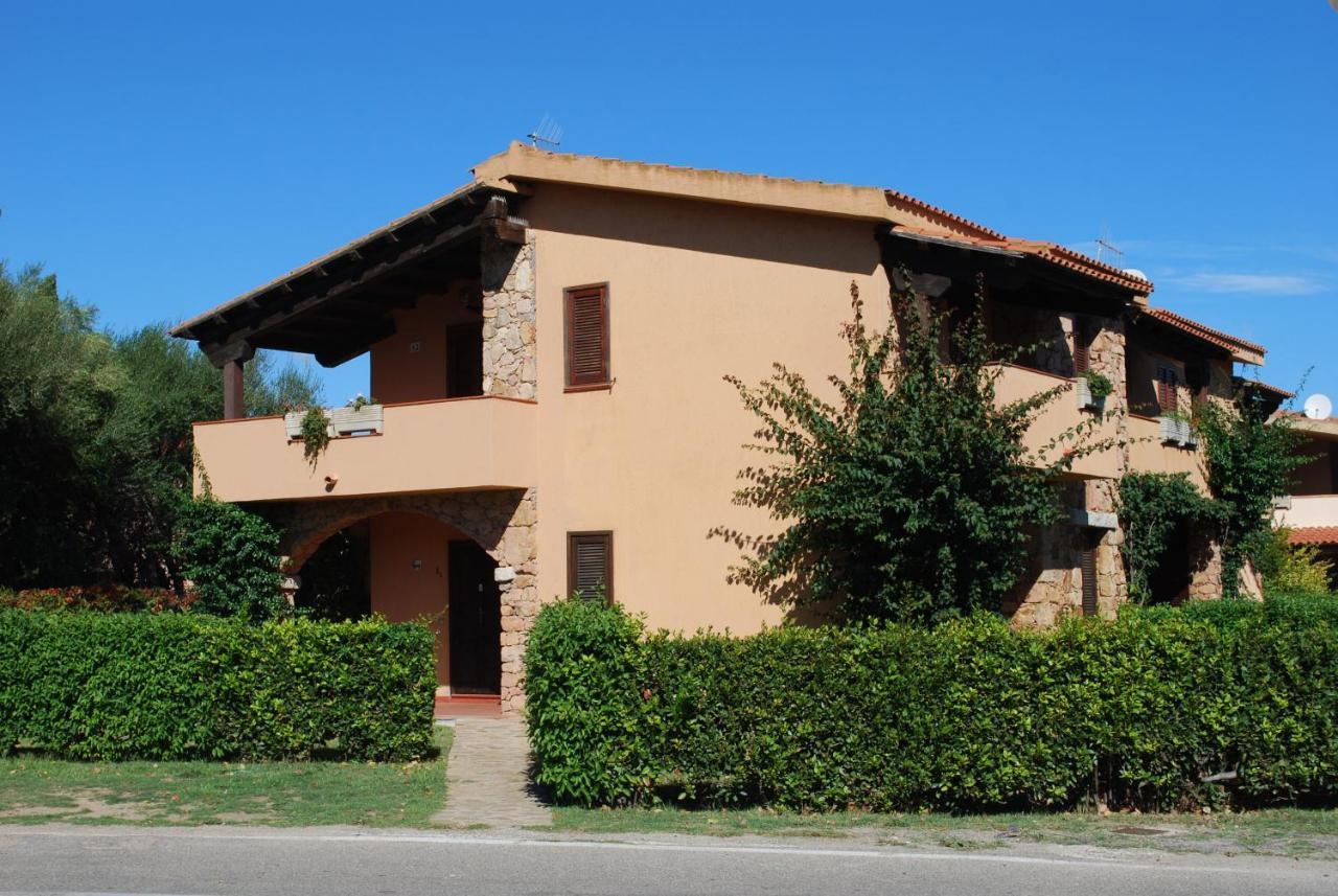 Residence Oasi E Oasi Blu San Teodoro  Eksteriør bilde