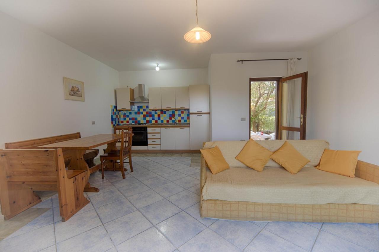Residence Oasi E Oasi Blu San Teodoro  Eksteriør bilde