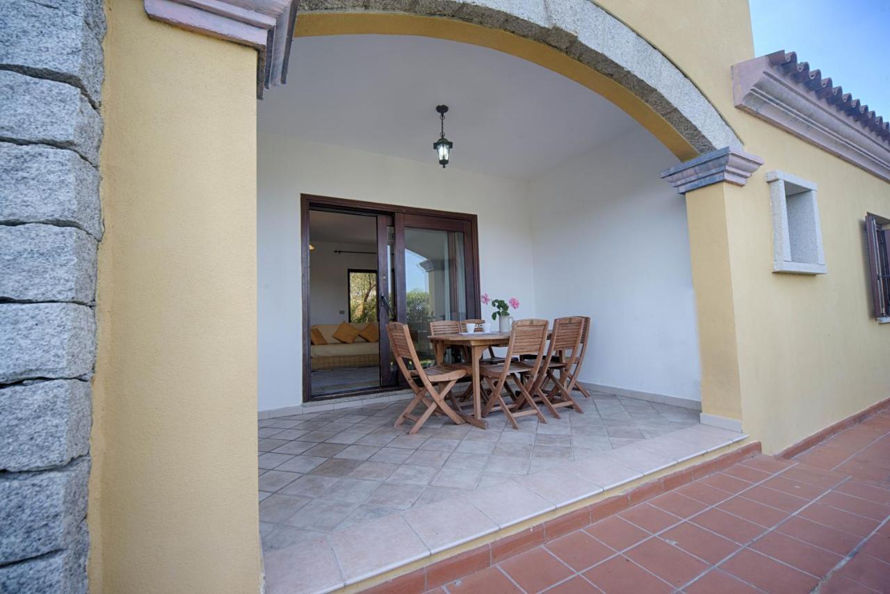 Residence Oasi E Oasi Blu San Teodoro  Eksteriør bilde