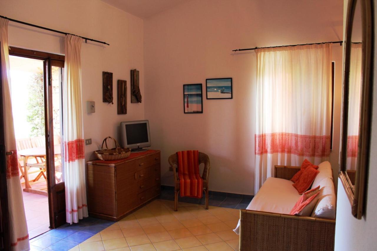 Residence Oasi E Oasi Blu San Teodoro  Eksteriør bilde